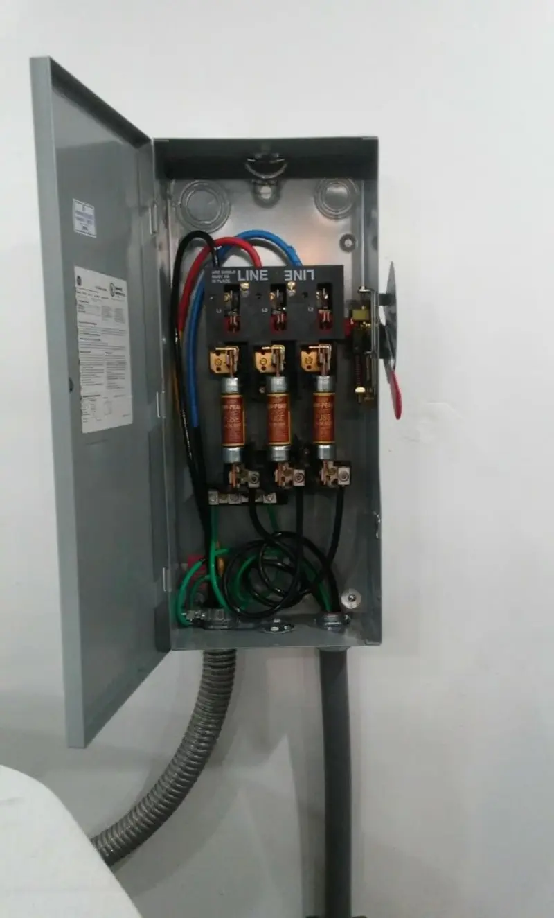 Three-phase disconnect switch installed for Electrical Wiring & Rewiring in Suffield